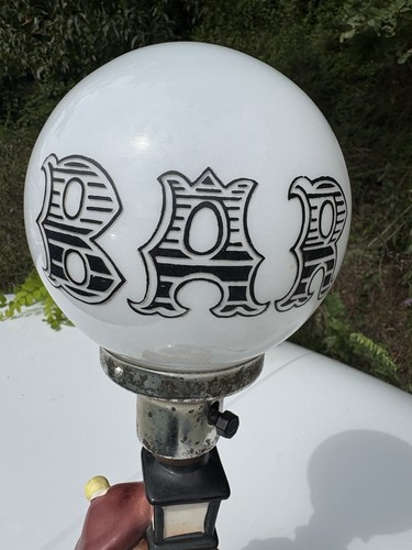 Vtg Bar Lamp Scottish Drunk Man Leaning on Street Light Working Kilt - Picture 2 of 5