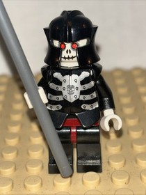 LEGO Skeleton Warrior Minifig Breastplate Armor Castle Fantasy Era 7009 cas330