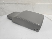 2000-05 Buick LeSabre 13.5-14 IN Center Console Lid Armrest Light Gray Leather