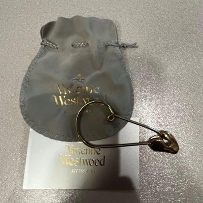 Vivienne ヴィヴィアンSafety Penis Pins安全ピン Vivienne Westwood Safety Pin Brooch Gold-tone Metal Penis Motif