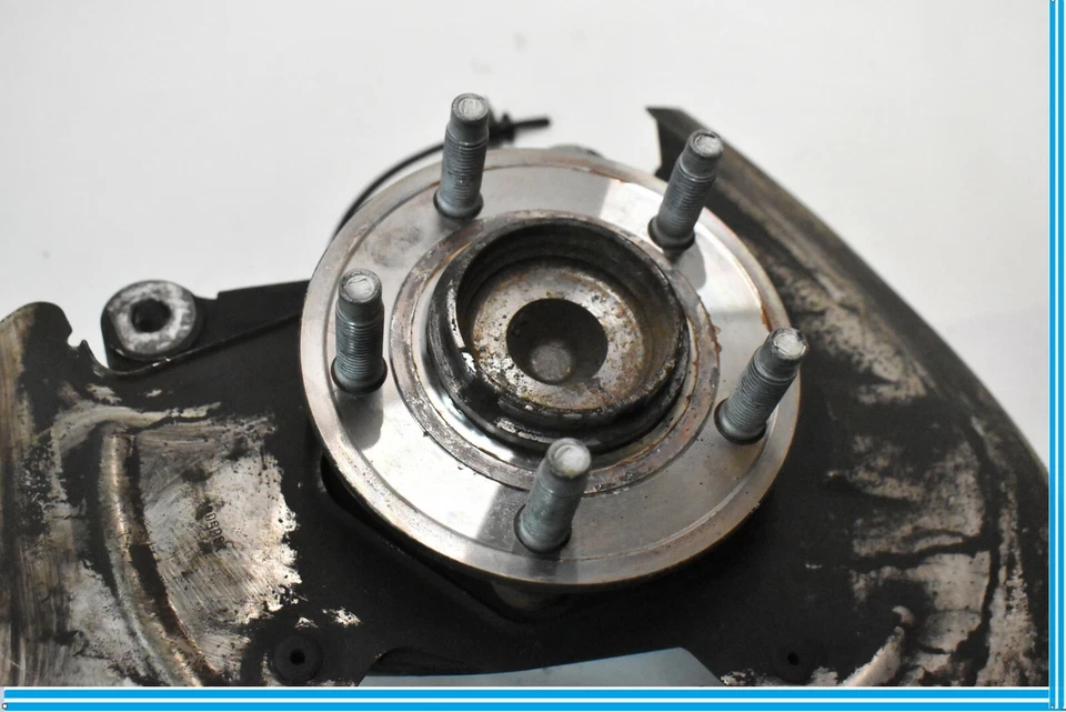 07-09 Conjunto de buje nudillo husillo lado conductor delantero izquierdo Jaguar XKR X150 RWD Foto 3 de 4