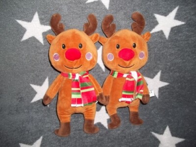 Kuscheliges Weihnachts-Rentier Plüschtier Mit Rotem Schal – Perfekte Deko & Kuscheliger Begleiter