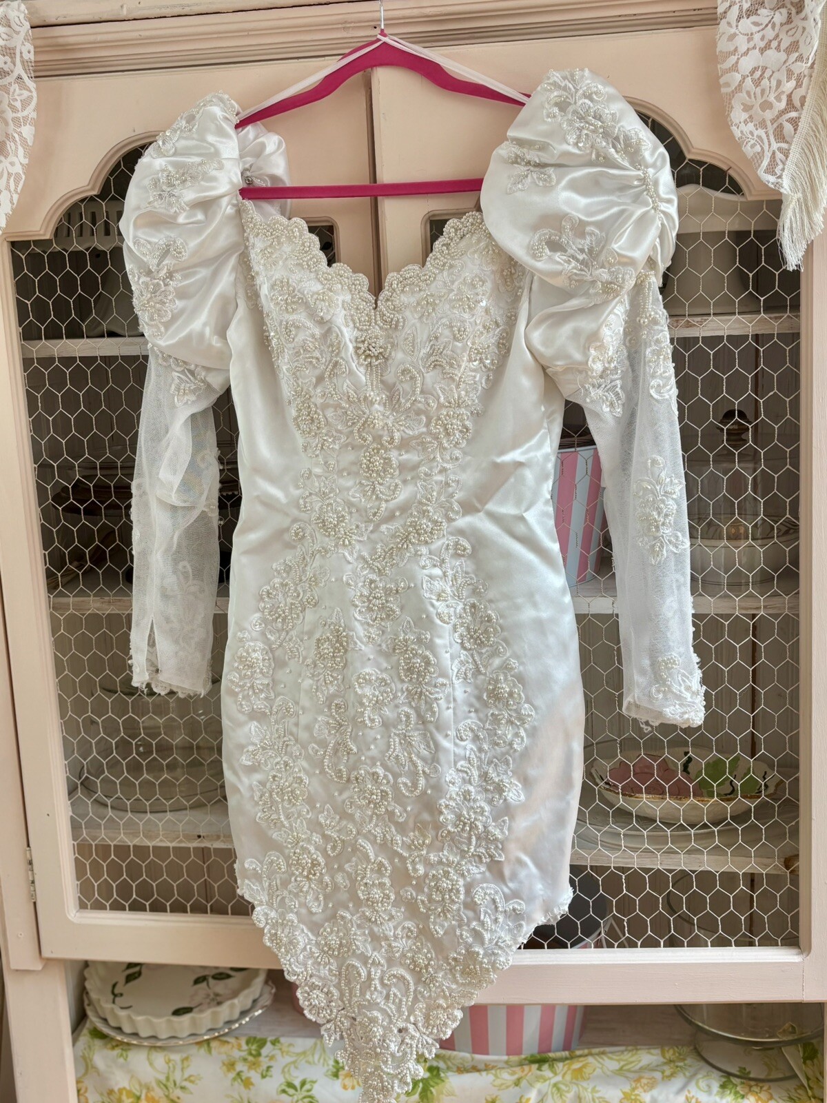 Picture 1 of 9
