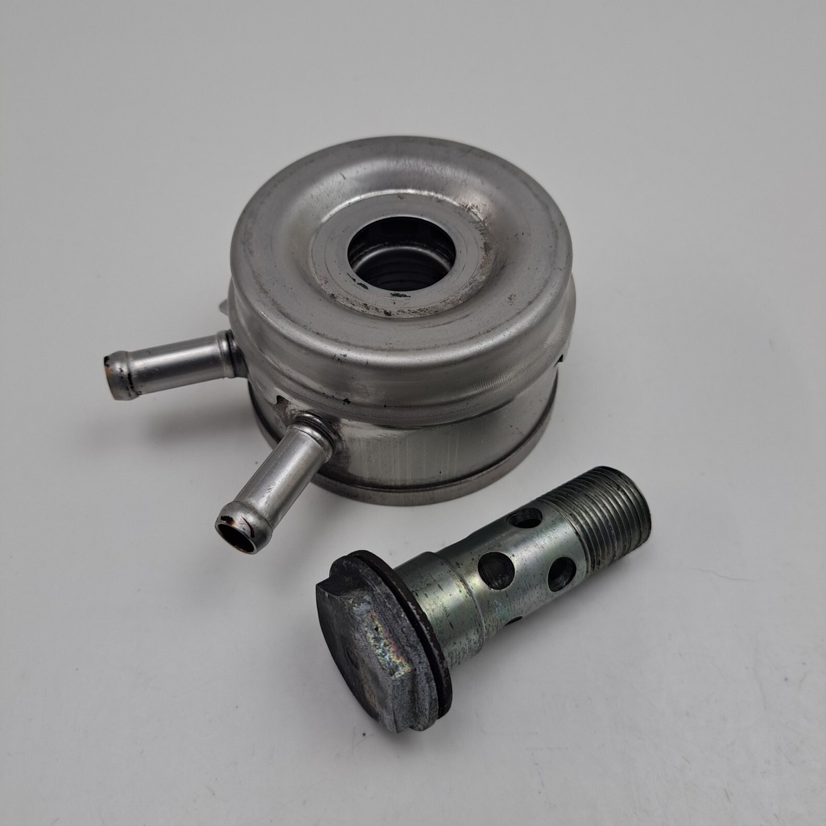Kawasaki ZX-9R ZX900 Ninja 1997 OEM Oil Cooler W/ Bolt 39068