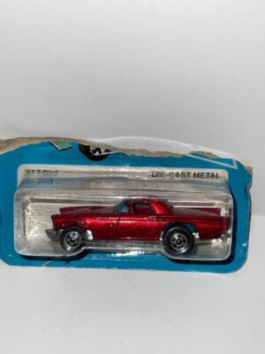 VINTAGE NO. 2013  57 T-Bird HOT WHEELS BLACKWALL MOC 1982 ON CARD
