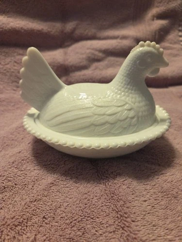 Vintage Indiana White Milk Glass Chicken Hen on Nest Covered Bowl Candy Dish