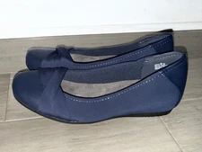 Baretraps Mitsy Slip-on Casual Dress Shoes Memory Foam Womens Size 8 M Navy Blue