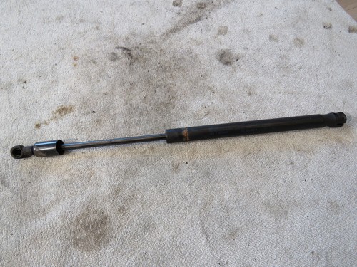 VW Touran 1T Dämpfer Motorhaube Haubendämpfer 1T0823359A