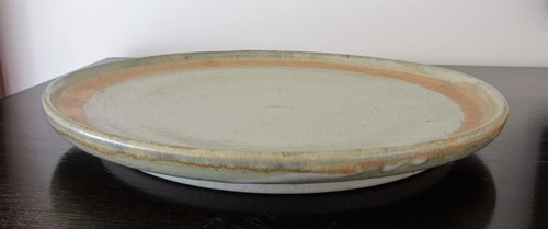 Plato de servir redondo grande beige pesado grande de gres marrón claro 12" de diamante - Imagen 9 de 11