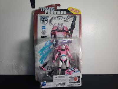 Transformers Generations 30th Anniversary Thrilling 30 Deluxe Arcee IDW Comic