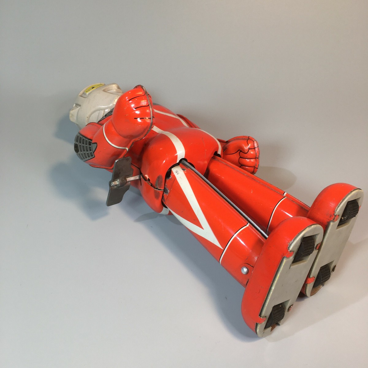 Ultra 7 Ultraman Bullmark Tin Litho Windup Figure Vintage Ultra 7 Ultraman Bullmark Tin Litho Windup Figure Vintage