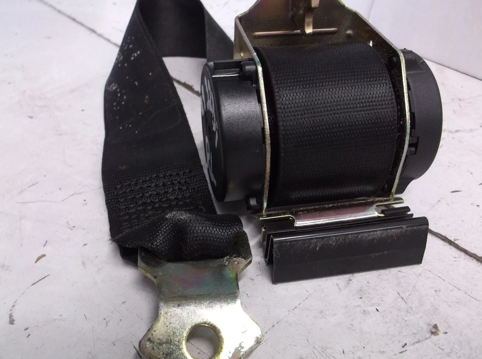 Cinturón de seguridad trasero izquierdo lado del conductor BMW 323i E46 1999-2001 negro OEM BS60930 Foto 3 de 4