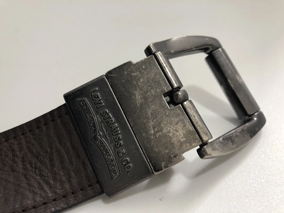 Cinturón de trinquete reversible Levi Strauss & Co cuero marrón negro 32/80 ancho 1,5 Foto 4 de 4