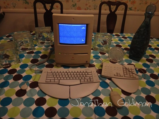 Apple Macintosh Color Classic II 36MB RAM 250MB HD Mac OS Apple Macintosh Color Classic II 36MB RAM 250MB HD Mac OS