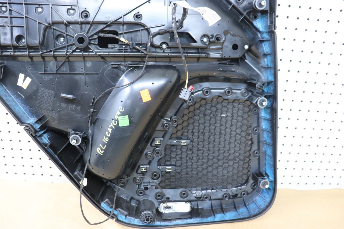 15-18 2016 PORSCHE CAYENNE 3.6L DOOR PANEL REAR RIGHT SIDE