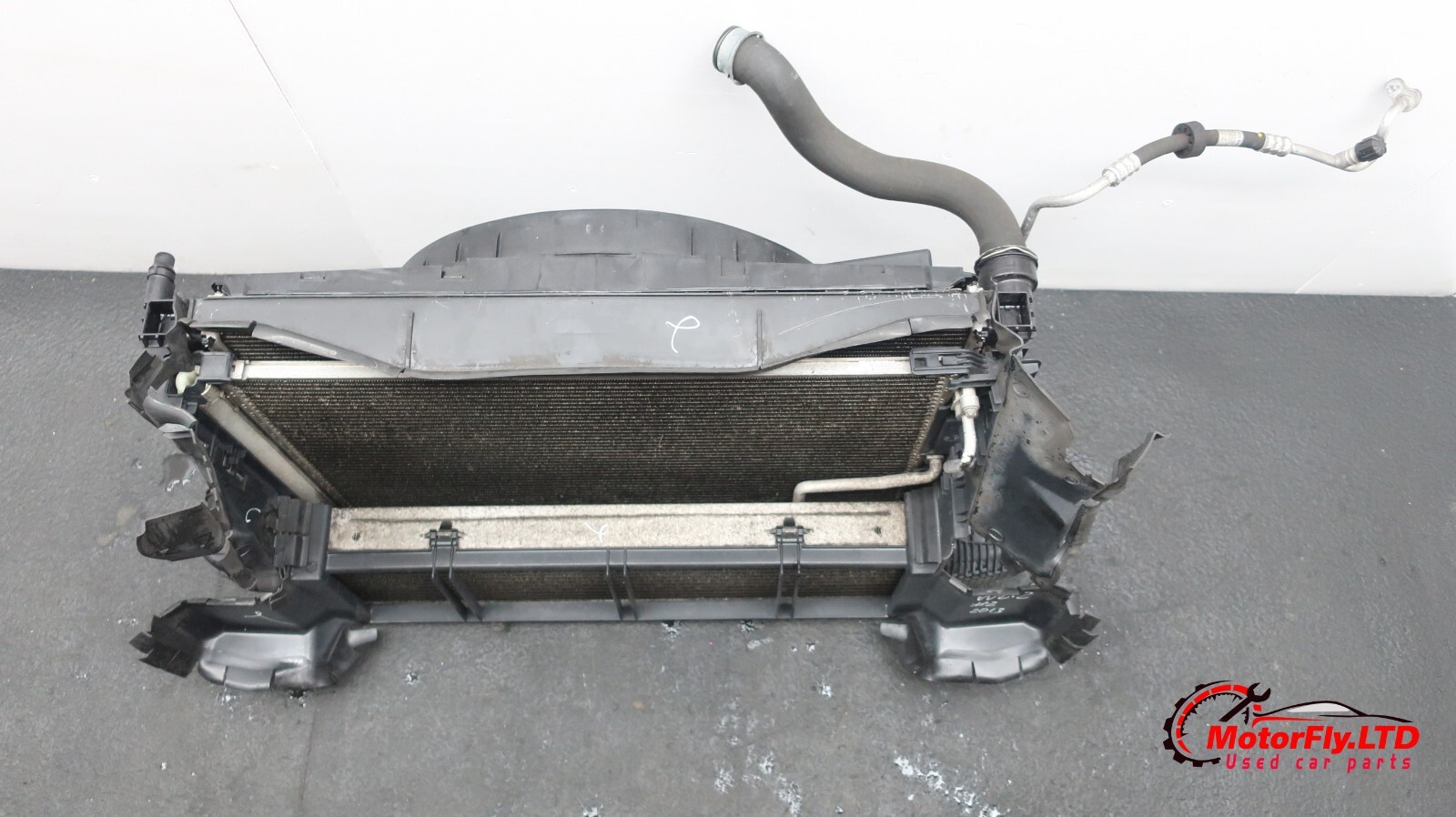 2013 MERCEDES E220 2.1 CDI 651.924 COMPLETE RAD PACK COOLING FAN