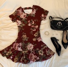 Francesca's Floral Dress; Maroon, pre-owned, very good condition