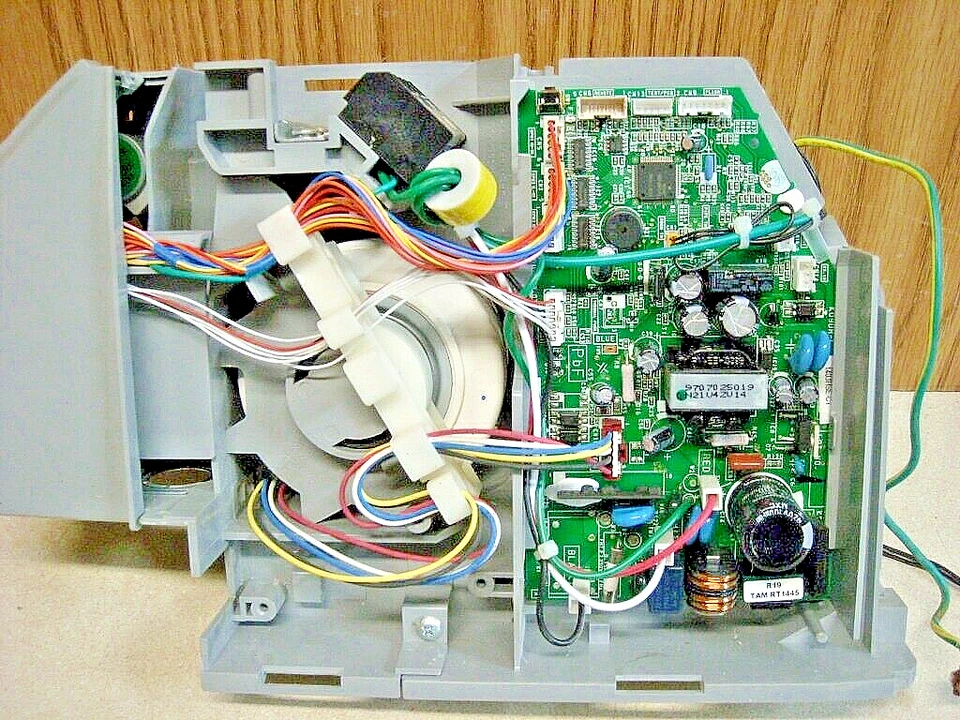 MOTOR BOMBA DE CALOR MINI-SPLIT MSCBAF1-FUJITSU ASU18RLF Y MONTAJE DE CONTROL COMPLETO Foto 3 de 4