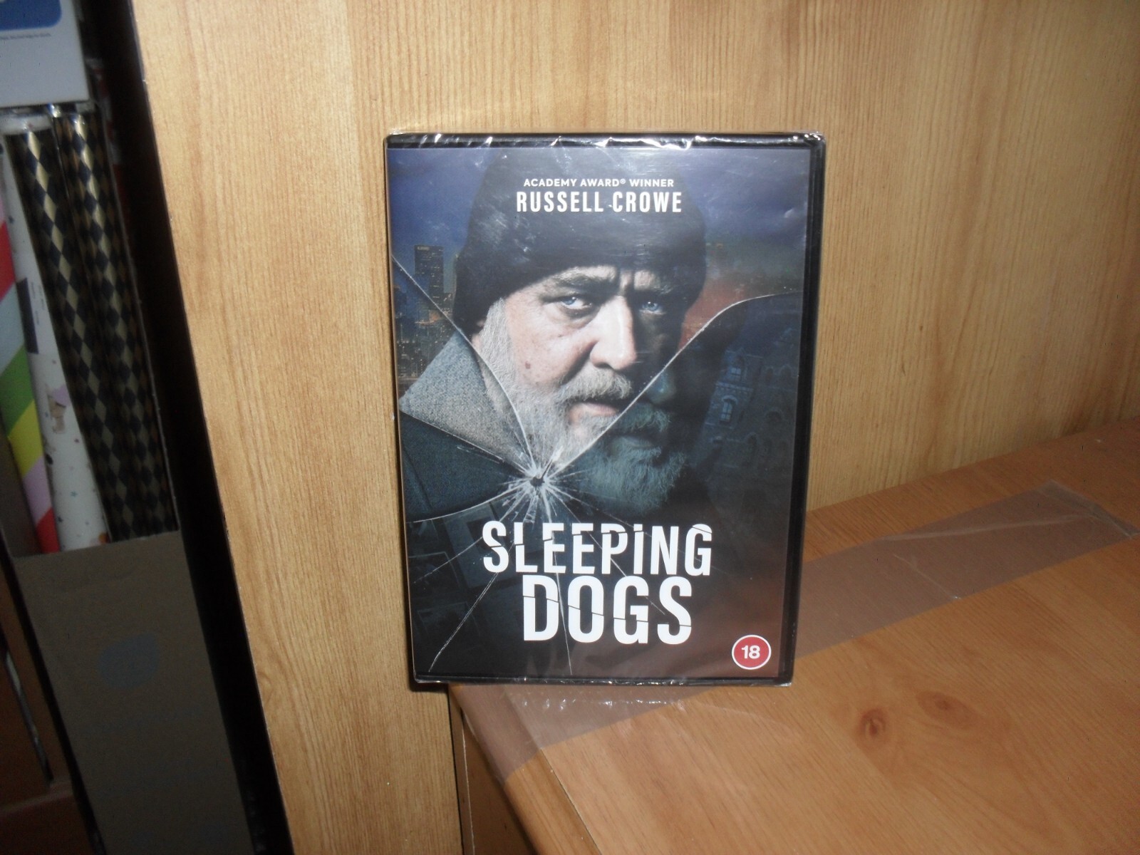 Sleeping Dogs DVD Russell Crowe SEALED