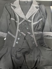 Maria Kanellis Signed Outfit That Was Seen On Celebrity Apprentice