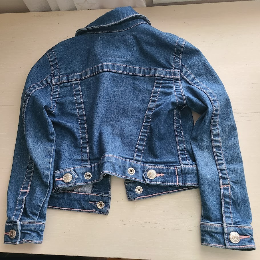 True Religion Youth Denim Jacket  Girls size 4 Pockets Snap Buttons thumbnail 2