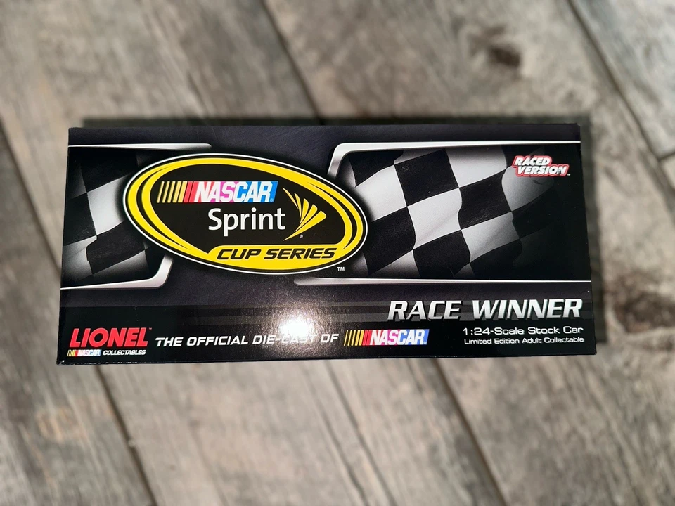 Литая модель NASCAR Джимми Джонсона No48 Lowe's Daytona 500 2013 победитель гонки SS 1:24 - Изображение 2 из 4