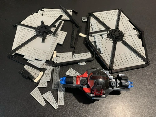 LEGO Star Wars Episode 7: Set 75101 First Order Special Forces TIE Fighter Build