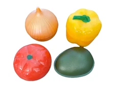 4 Hutzler Vegetable Food Savers Onion Tomato Avocado Bell Pepper Keepers Storage