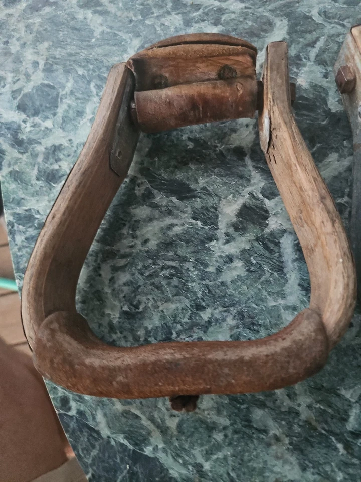 西部木质金属皮革生皮 Stirrups 坚固复古 — 第 2/4 张图片