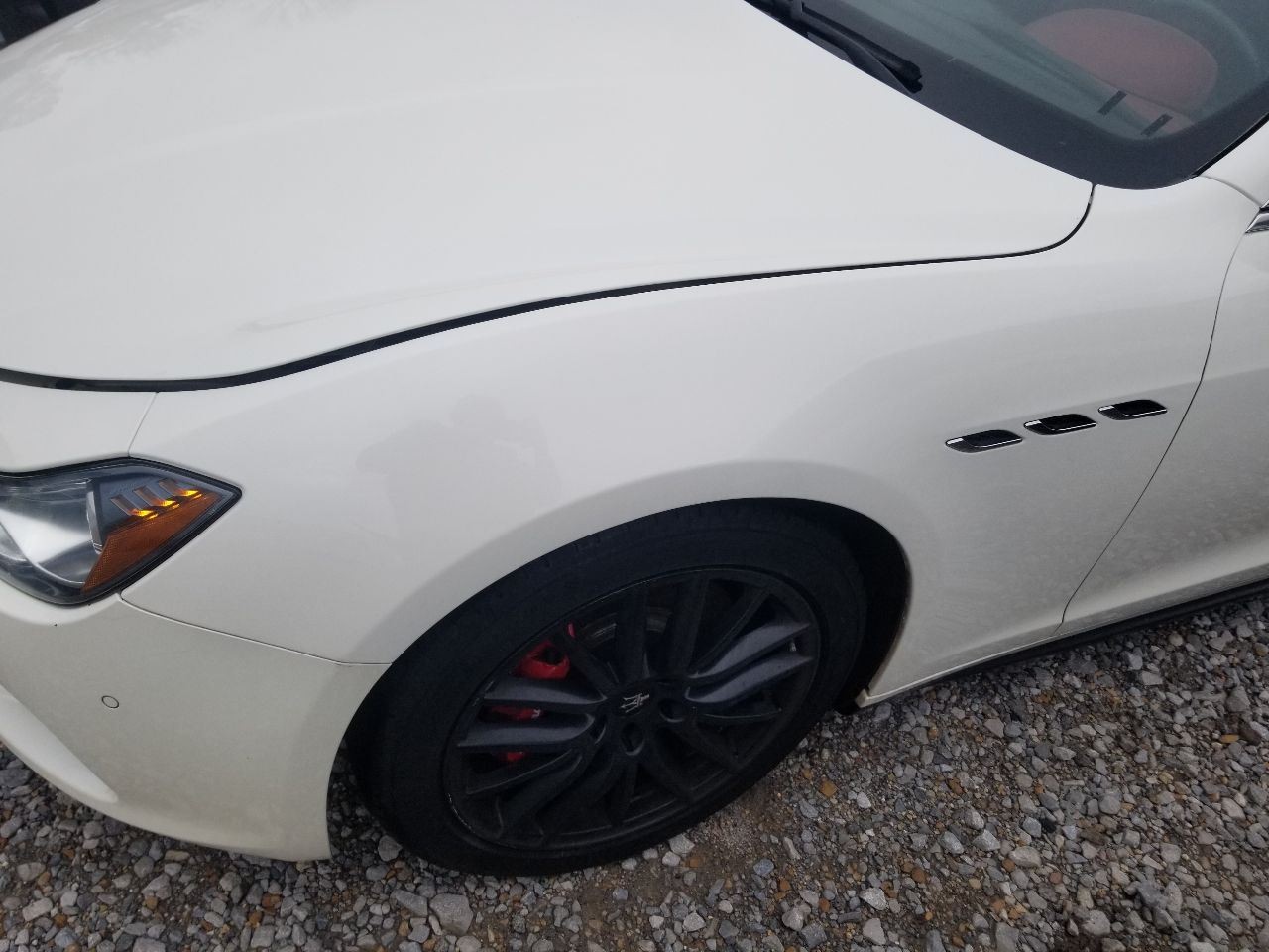 14 2014 MASERATI GHIBLI SQ4 FENDER LEFT DRIVER WHITE WITH SILVER VENTS