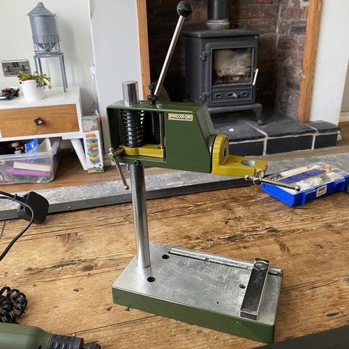 Proxxon Micromot Drill, Drill Stand, Verticle Drill Press, Transformer & Vice - Picture 4 of 15