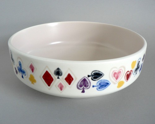 POOLE POTTERY 9" FOOTED BOWL JOHN WADDINGTON PLAYING CARDS SUITS BRIDGE POKER A1 - Picture 3 of 8