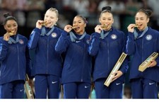  400 Nike Women XS Paris 2024 Team Issued USA Olympic Podium Jacket DZ3572-492