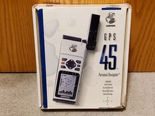 Garmin GPS 45 GPS45 Handheld Personal Navigator Bundle Case Charger Holder