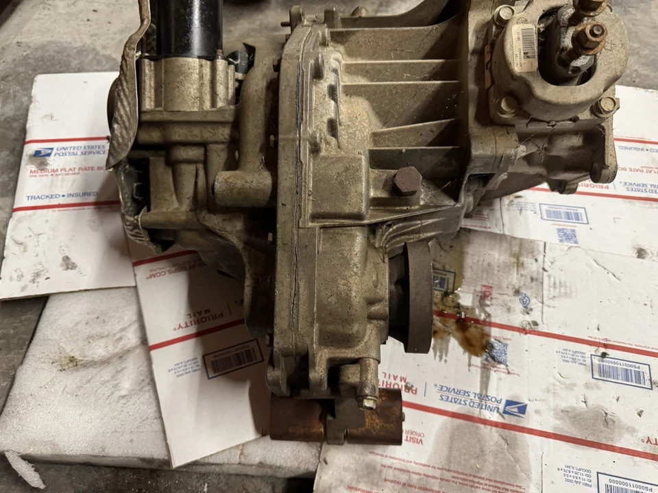 Estuche de transferencia para Jeep Grand Cherokee 2017 2018 5,7 L 2 velocidades P52853664AB Foto 2 de 4