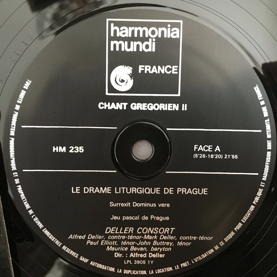 S322 Gregorian Chant Deller Consort Harmonia Mundi France B 235 Black Label - Image 2 of 3