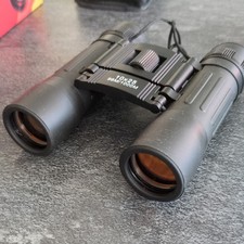 10x25 Compact Binoculars 96m 1000m Black Folding with Strap, never used + case