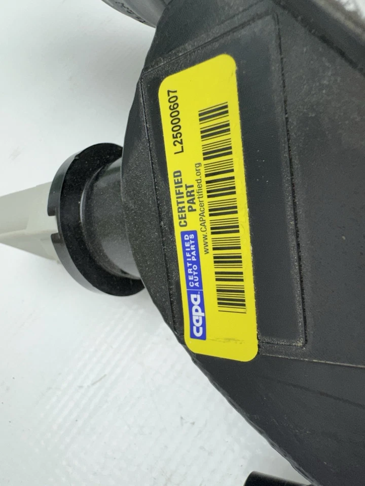 NEW! CAPA 2015 - 2017 Ford Mustang Front Right RH Signal Light FR3Z-13200-A - Imagem 3 de 4