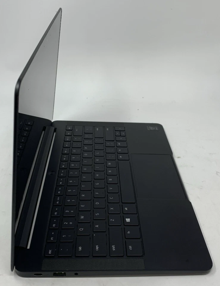 Razer Blade Stealth 13" RZ09 2016 i7-6500U 2.5GHz 128GB SSD 8GB DDR4 Negro C/Dnt Foto 4 de 4