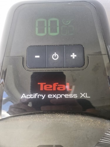 Tefal ActiFry Express XL Series 25 – Used – Good Working Condition - Picture 2 of 16