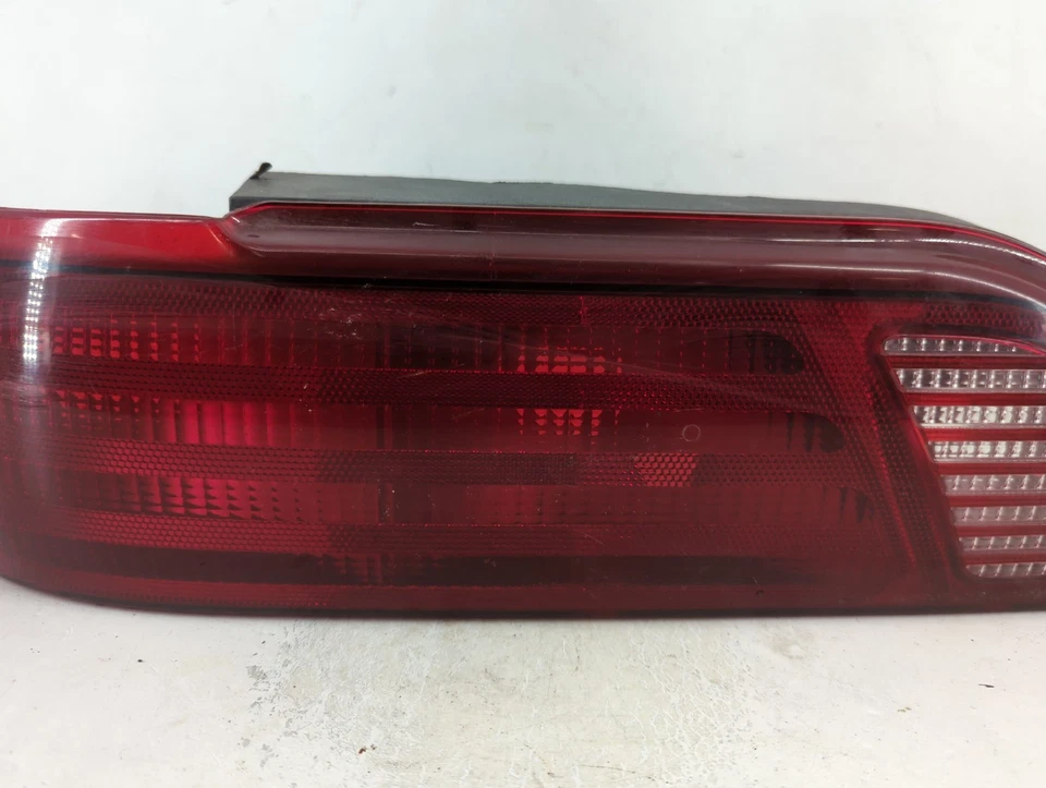 Luz trasera izquierda conductor Ford Taurus 1998-1999 OEM ZNROI Foto 3 de 4