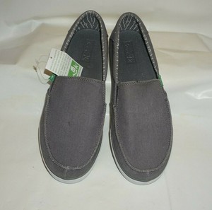 sanuk men's sideline slip on