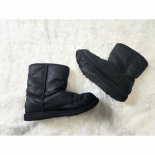 Ugg classic short leather black boots sheepskin women's size 4