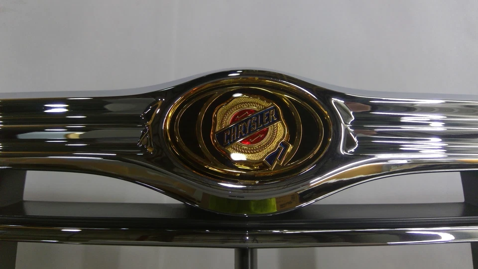 SE ADAPTA A * 03-05 CHRYSLER SEBRING PARRILLA DE PARACHOQUES DELANTERO MN133273 - NUEVO OEM Foto 2 de 3