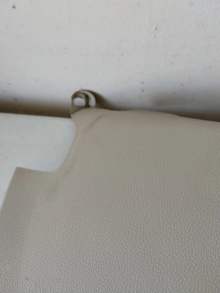 2014 Volkswagen Jetta VI заднее сиденье стороне нижней отделки 5C6867765 (A - Изображение 3 из 4