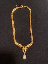 CHRISTIAN DIOR Vintage Gold-Tone Necklace Faux Pearl Crystal Pear-Drop Pendant