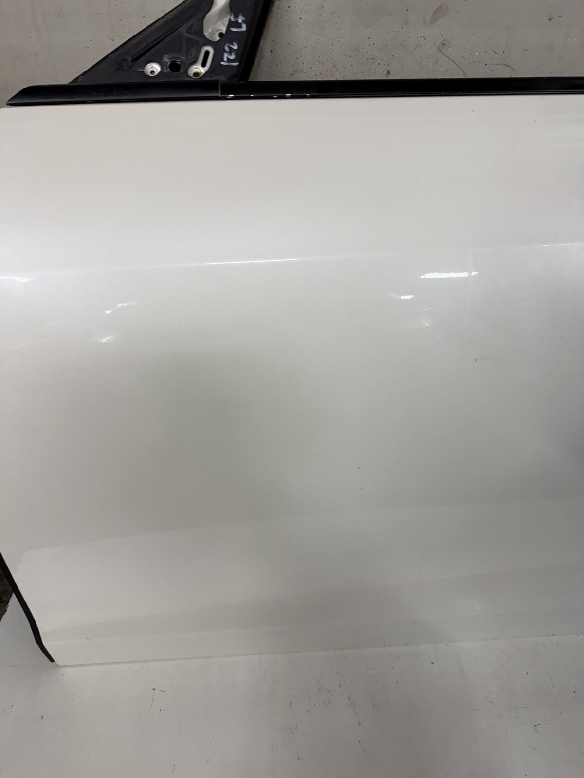2014 - 2024 MASERATI GHIBLI FRONT LEFT DRIVER SIDE DOOR SHELL OEM WHITE 