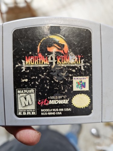 Mortal Kombat 4 (Nintendo 64 1998) N64 Authentic game Cartridge Working VG - Picture 2 of 4