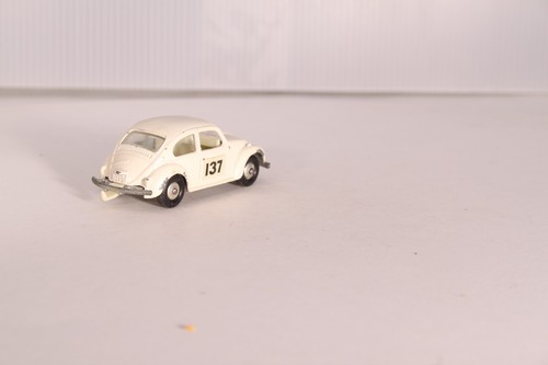 MATCHBOX VOLKSWAGEN 1500 SALOON No 15 VINTAGE 1968 TOY CAR 137 LESNEY VW BUG - Picture 6 of 21
