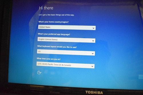 MINT COND Toshiba Satellite S855D AMD Quad Core A-10, 8GB, 750GB HD, Windows 10 - Picture 3 of 8